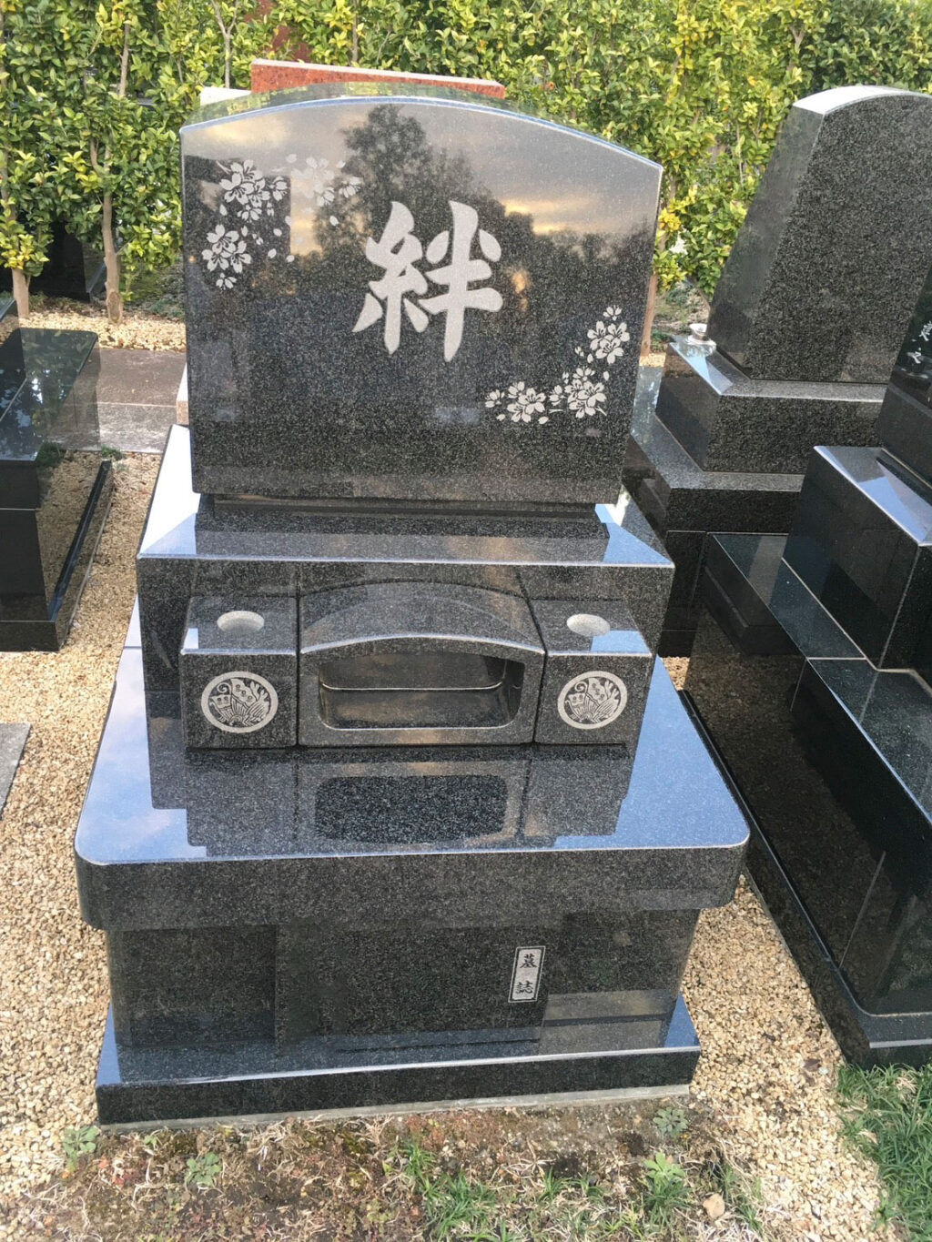 丁寧なご説明で、墓石の仕上がりも満足しています。