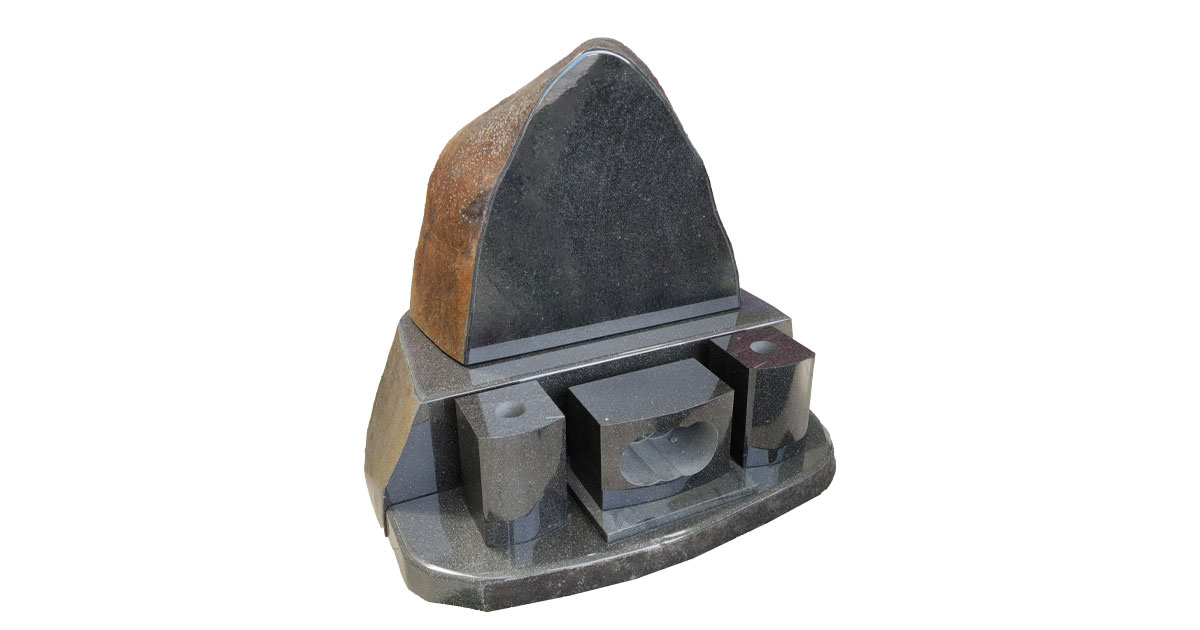 自然石石塔（No.9）